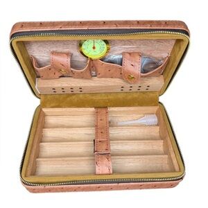 NWT Scotte travel cigar Humidor